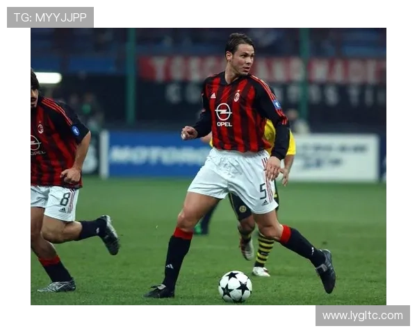 AC米兰的辉煌历程与未来展望：从历史巨星到现代竞技霸主的转型之路